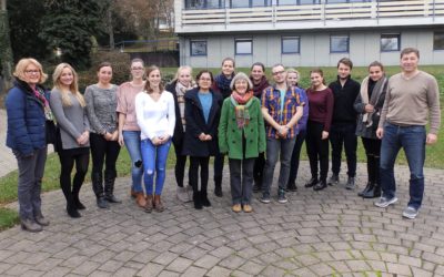 Im Dialog mit Pflegeschülerinnen und -schülern